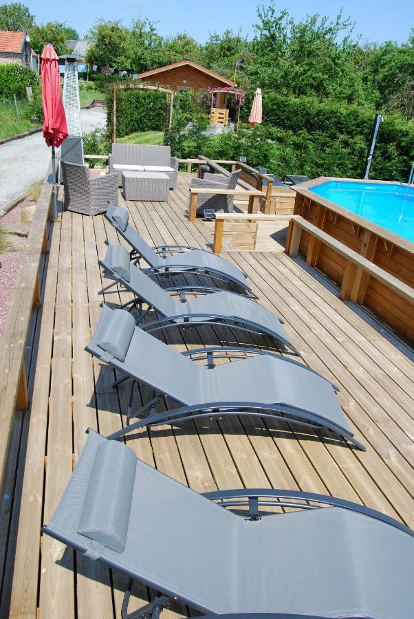 Villa Rustic And Spacious Converted Barn à Isigny-le-Buat Extérieur photo